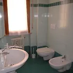 Il Lori Di Alessandra Bed & Breakfast *